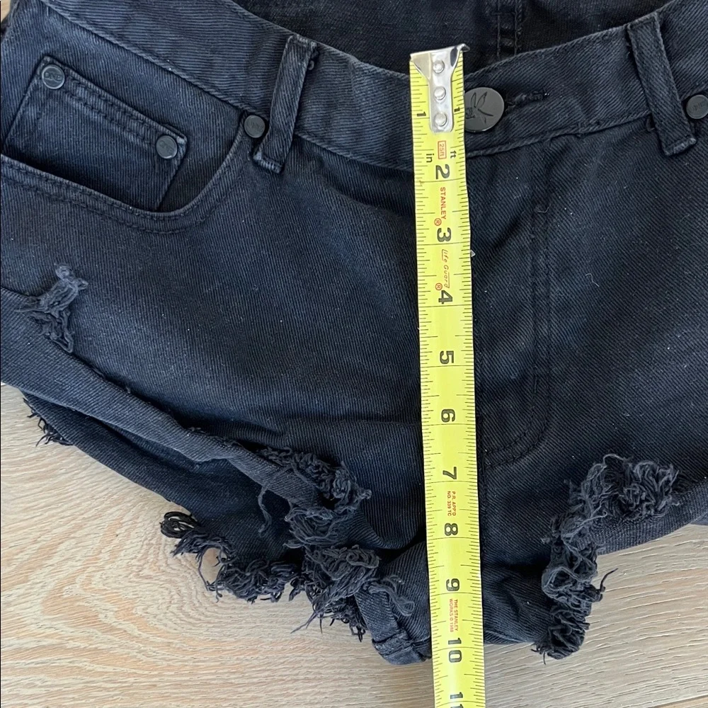 One Teaspoon BANDITS Black Denim Shorts 29 shorty shorts